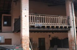 Castel Mella – Appartamento con portico e magazzino