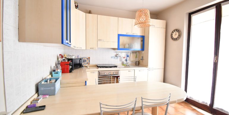 cucina con logo