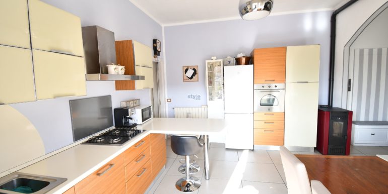 cucina separata con logo