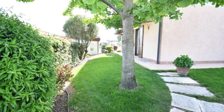giardino1 con logo